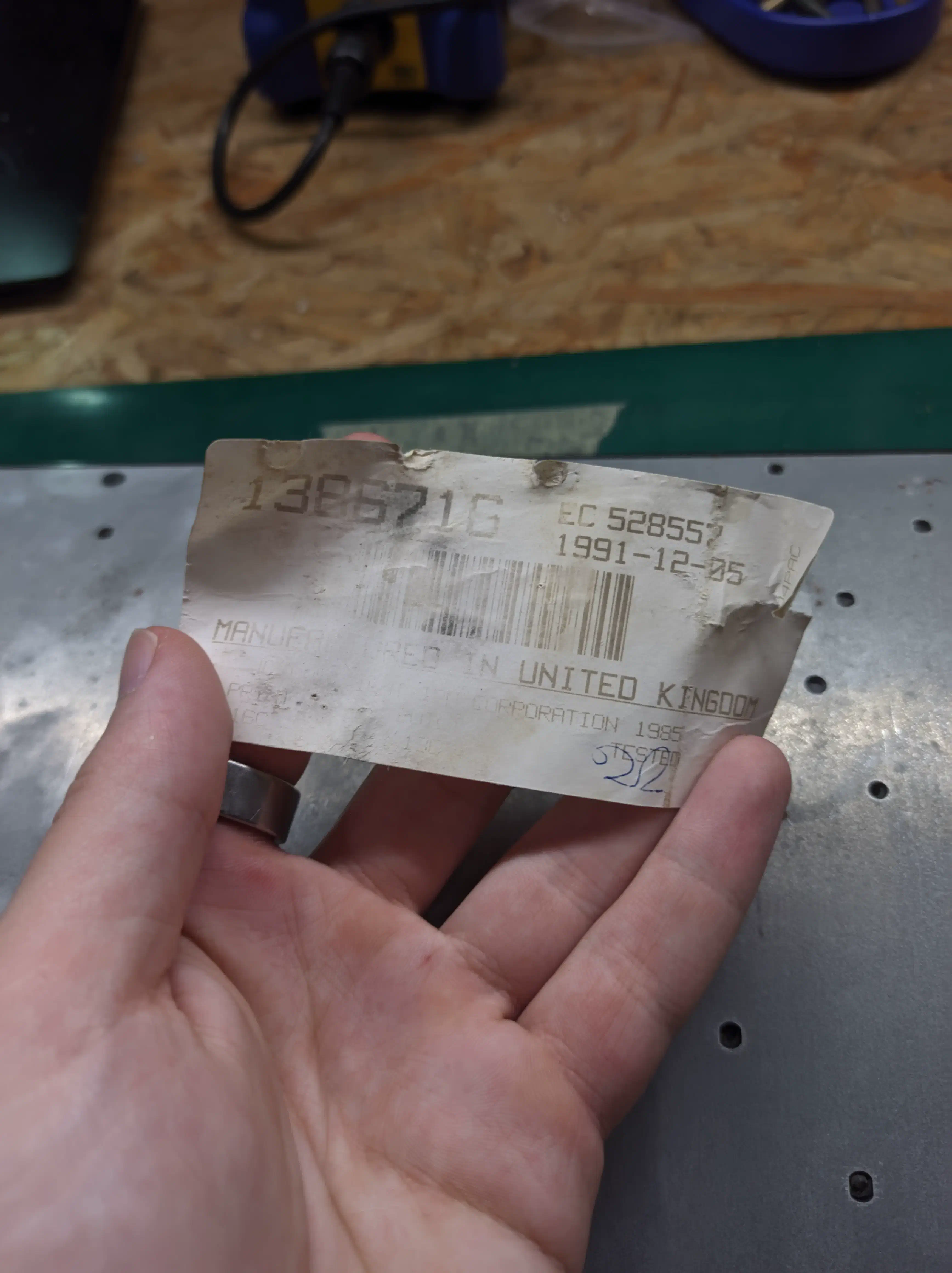 Sticker on the case didn't survive, thankfully this one did. Manufactured in the UK, on December 5th, 1991.